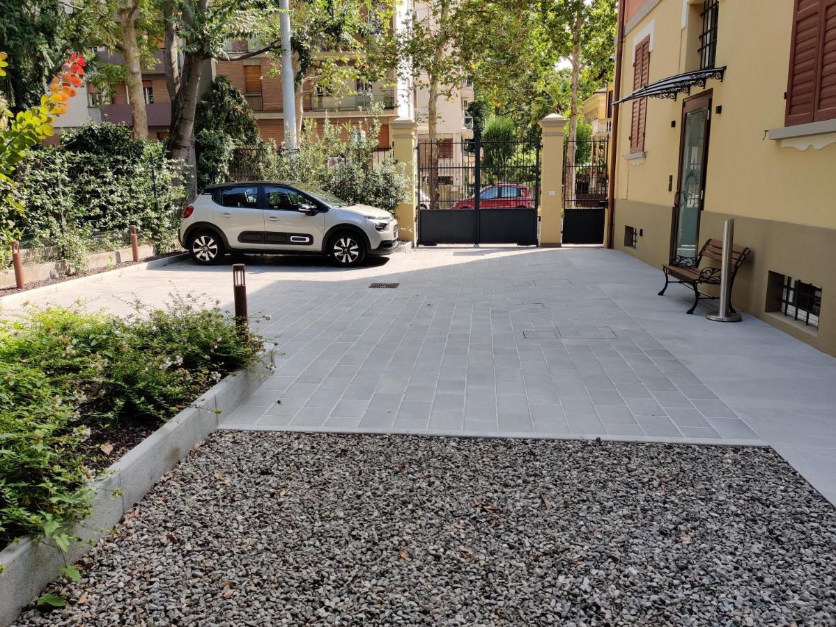 La Bella Modena Centro Hotel Екстериор снимка