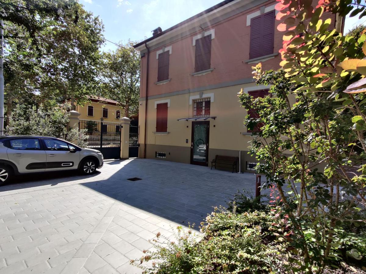 La Bella Modena Centro Hotel Екстериор снимка